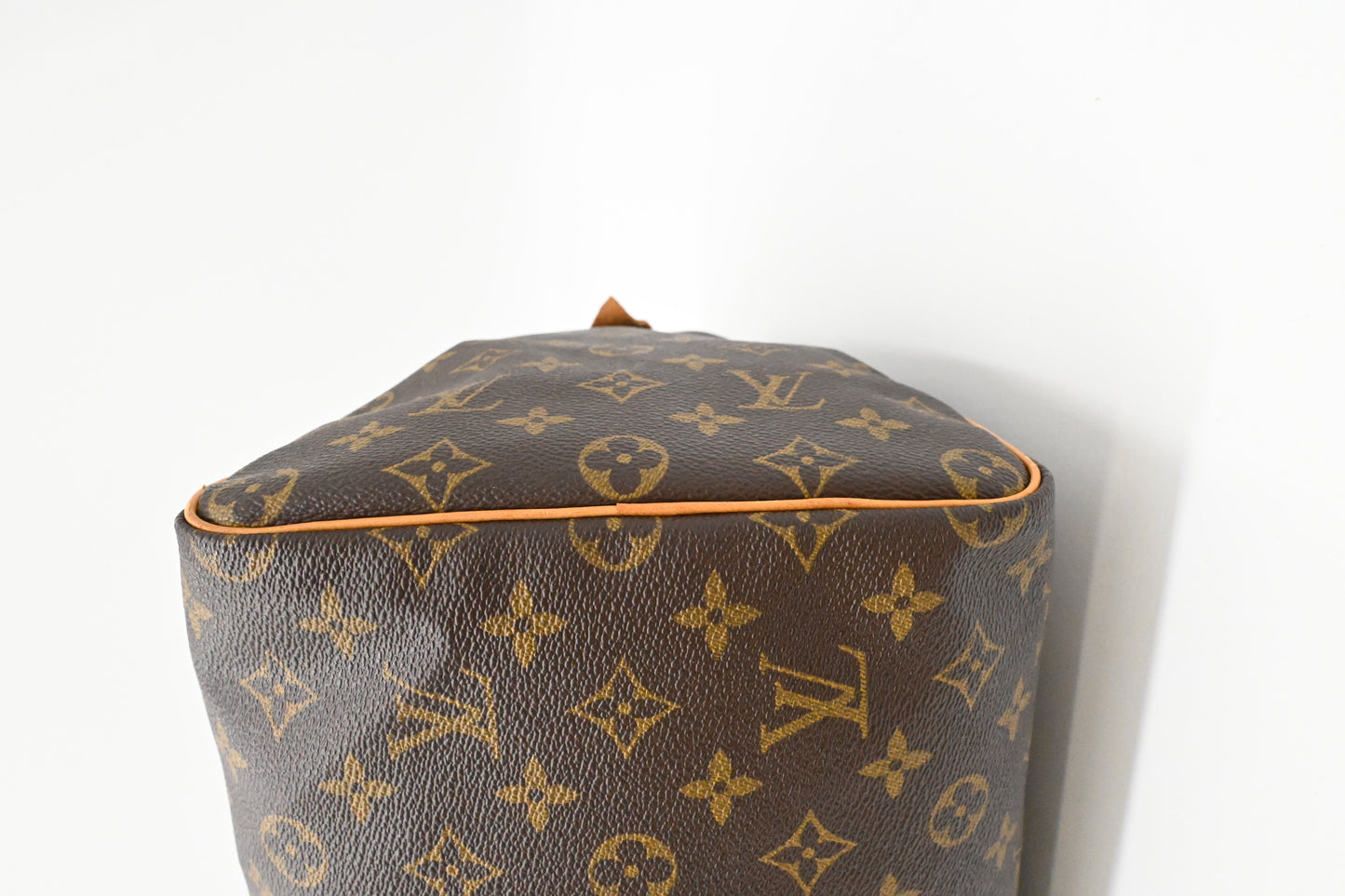 Louis Vuitton Speedy 40 in Monogram Canvas