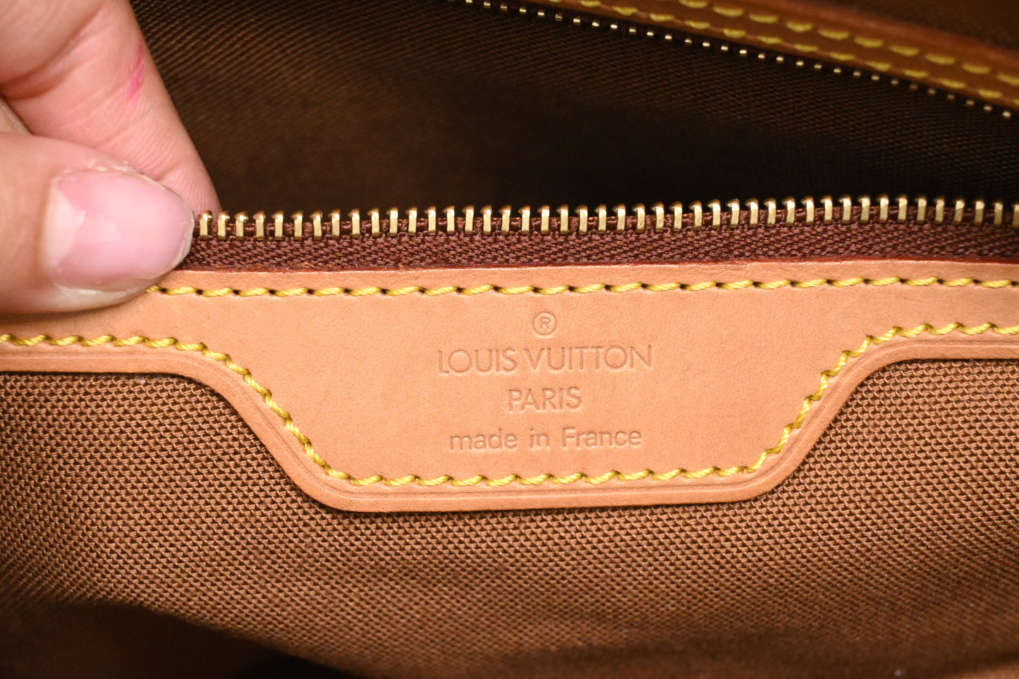 Louis Vuitton Cabas Mezzo in Monogram Canvas