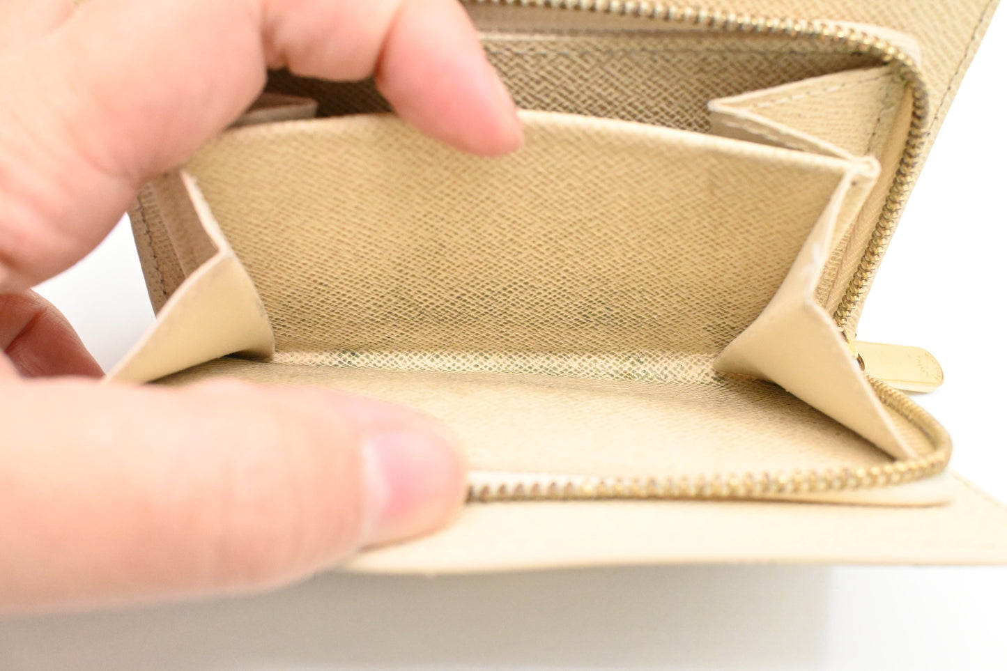 Louis Vuitton Joey Wallet in Damier Azur Canvas