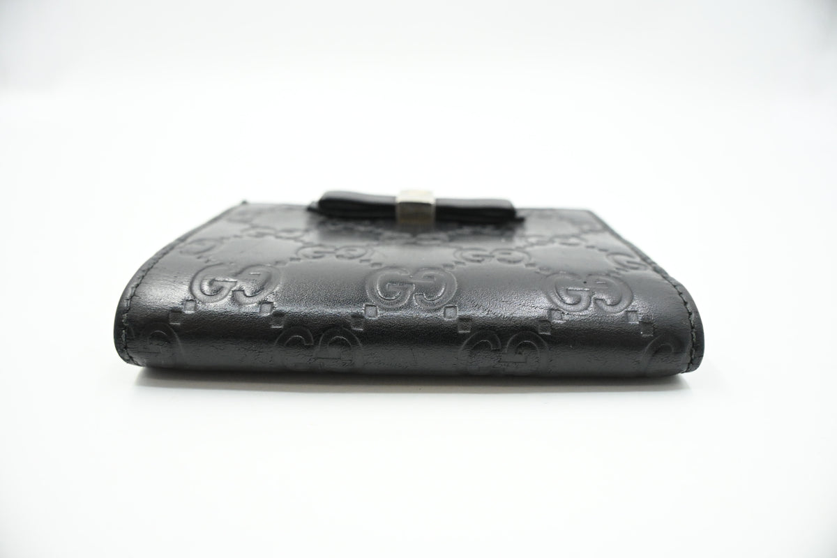 Gucci Compact Wallet in Black Guccissima Leather