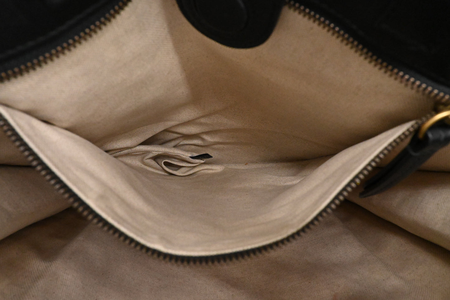 Gucci Kingsnake Handbag in GG Supreme Canvas