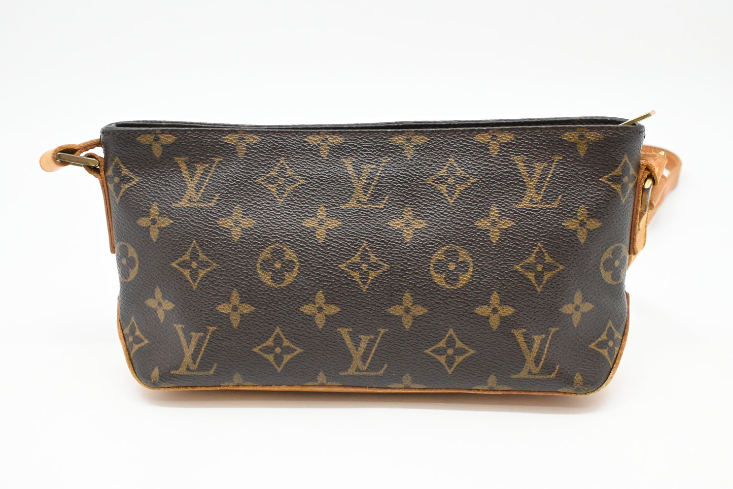 Louis Vuitton Trotteur in Monogram Canvas