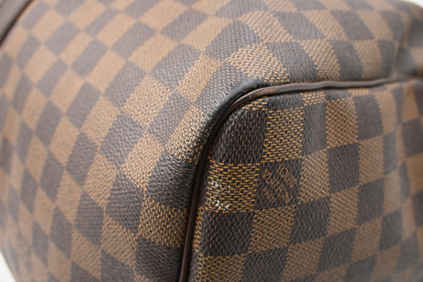 Louis Vuitton Keepall 50 in Damier Ebene Canvas