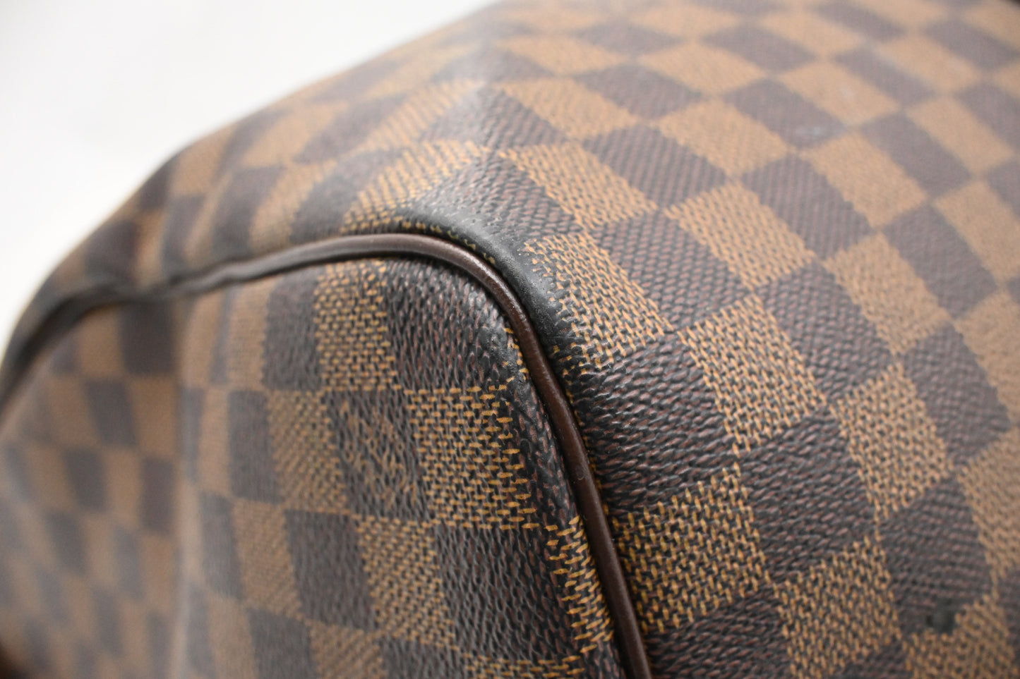 Louis Vuitton Keepall 50 in Damier Ebene Canvas