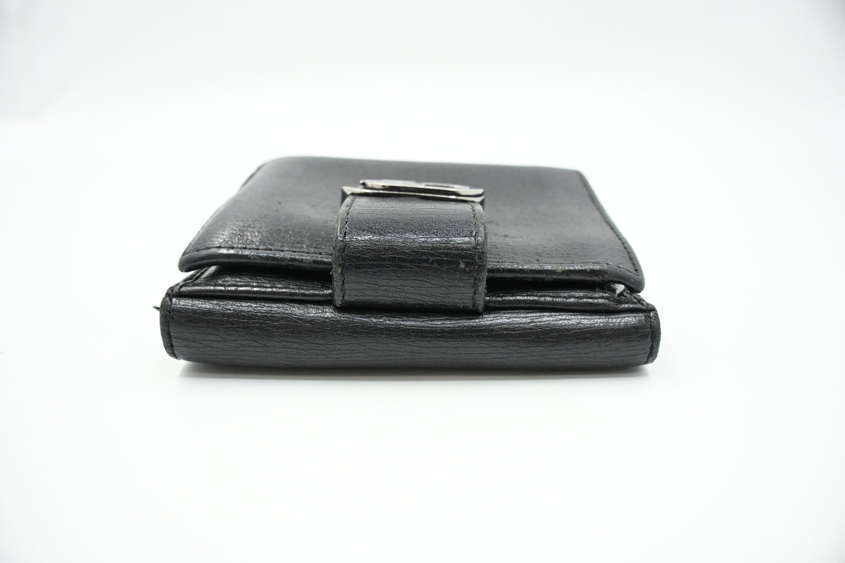 Gucci Compact Wallet in Black Leather