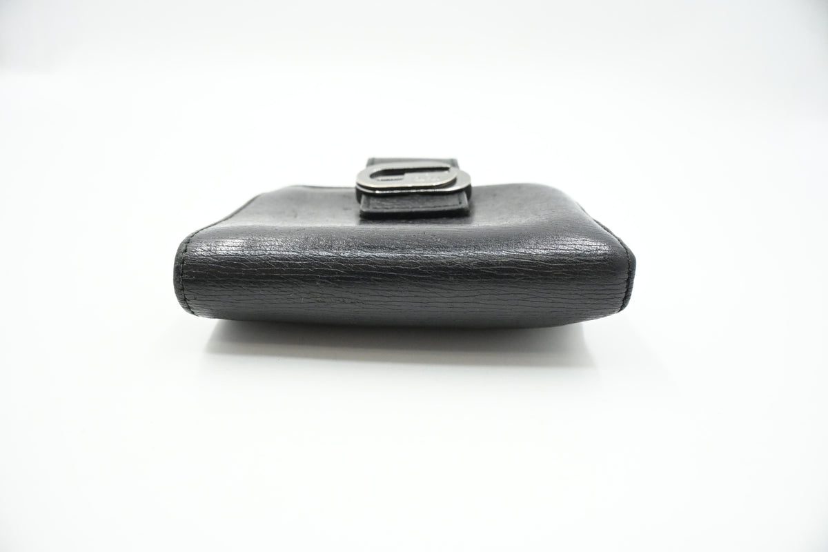 Gucci Compact Wallet in Black Leather