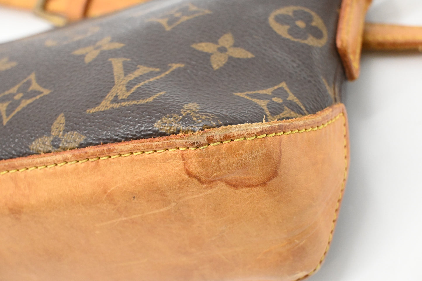 Louis Vuitton Trotteur in Monogram Canvas