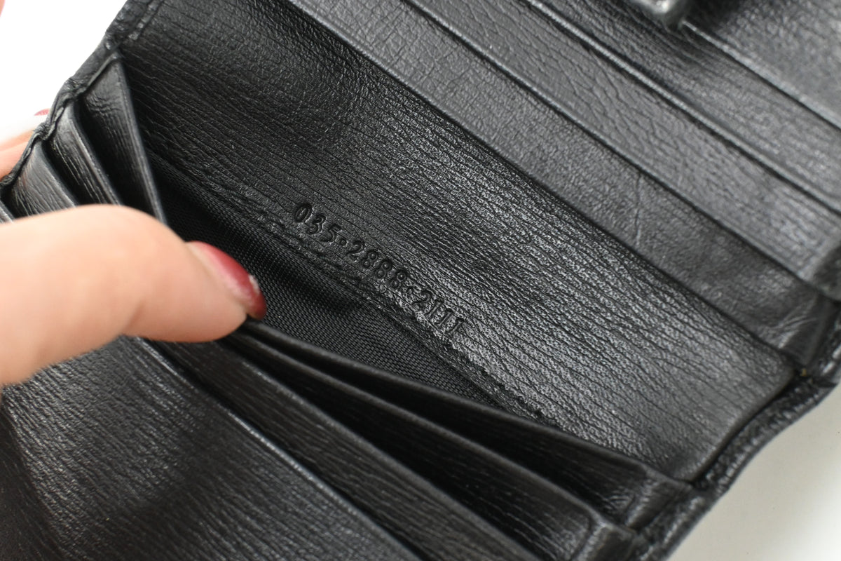 Gucci Compact Wallet in Black Leather