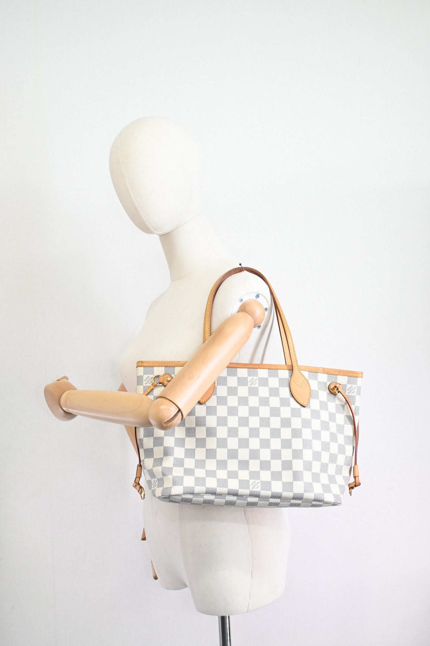 Louis Vuitton Neverfull PM in Damier Azur Canvas