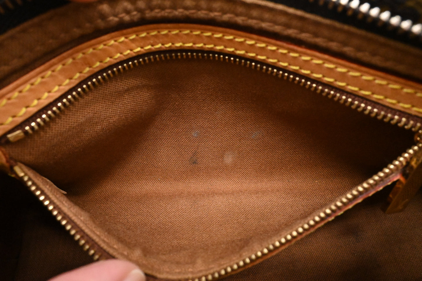 Louis Vuitton Trotteur in Monogram Canvas