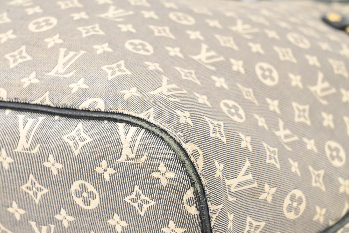 Louis Vuitton Neverfull MM in Encre Idylle Canvas