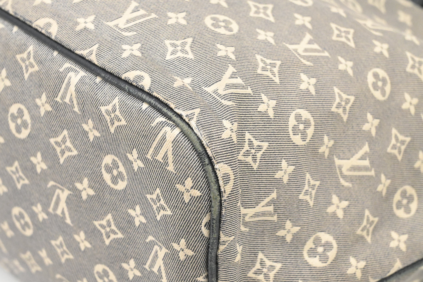 Louis Vuitton Neverfull MM in Encre Idylle Canvas