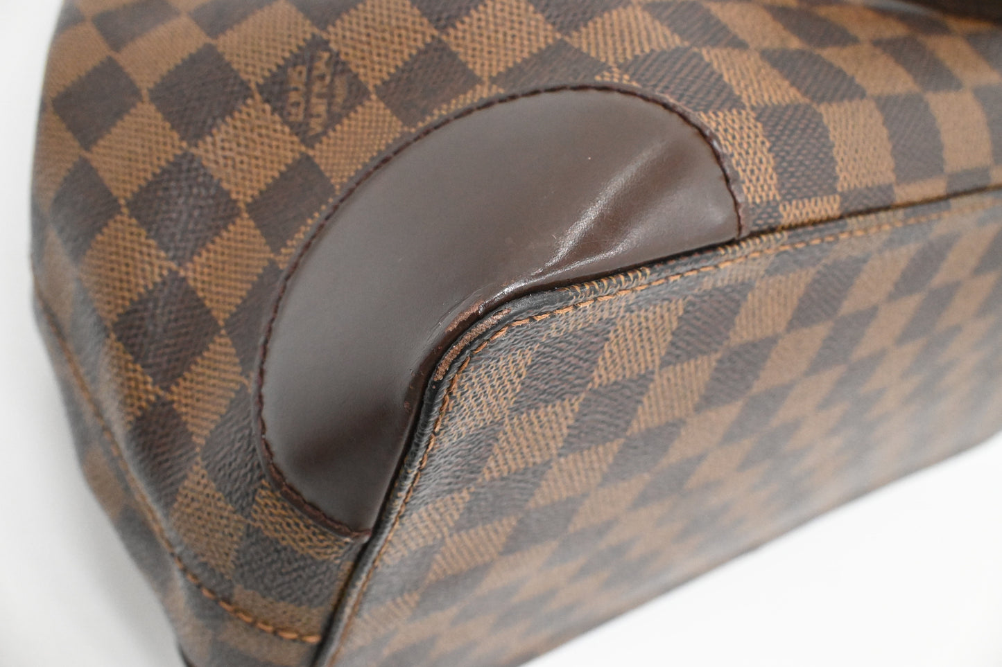 Louis Vuitton Hampstead MM in Damier Ebene Canvas