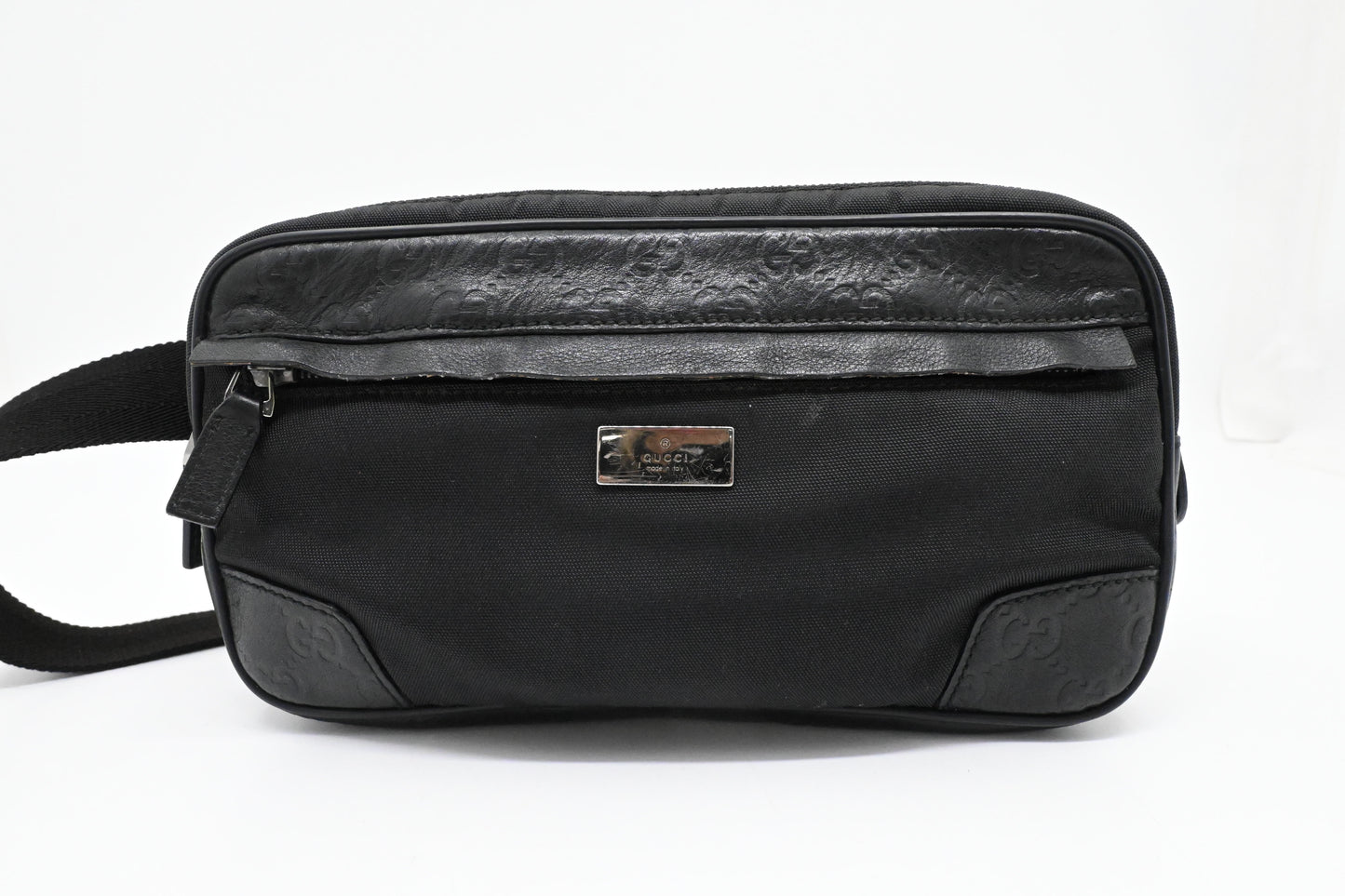 Gucci Bumbag in Black Guccissima Leather