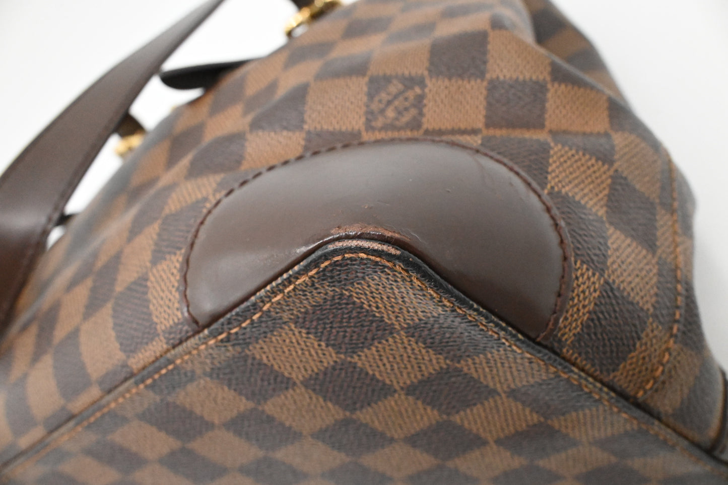 Louis Vuitton Hampstead MM in Damier Ebene Canvas