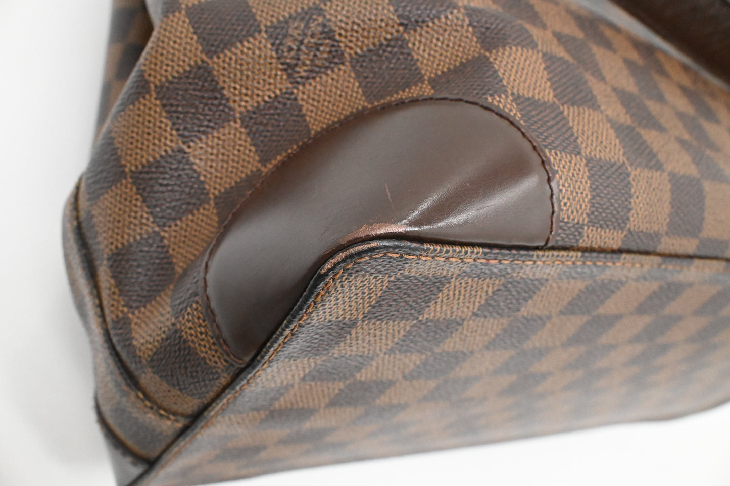 Louis Vuitton Hampstead MM in Damier Ebene Canvas