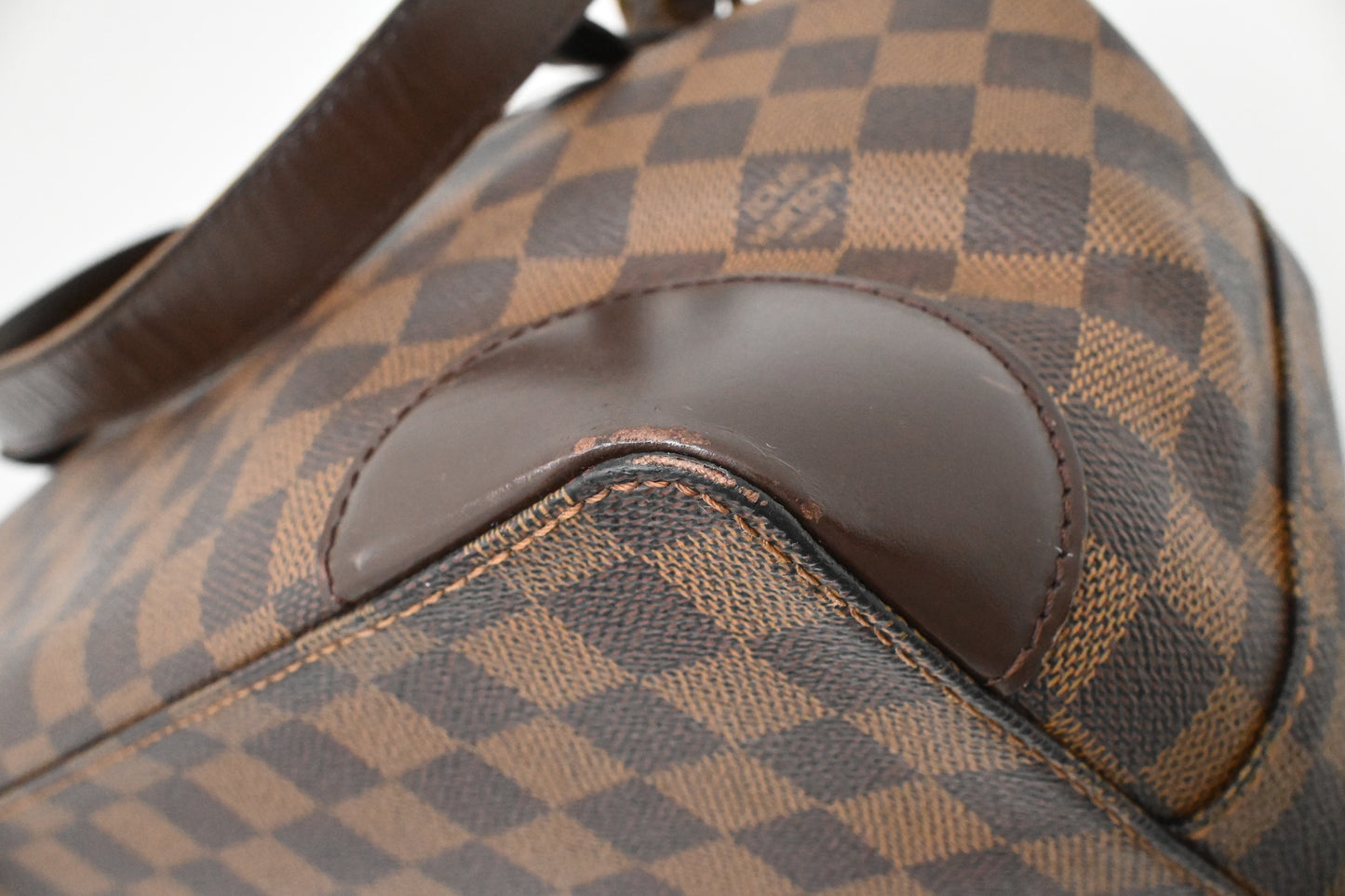 Louis Vuitton Hampstead MM in Damier Ebene Canvas