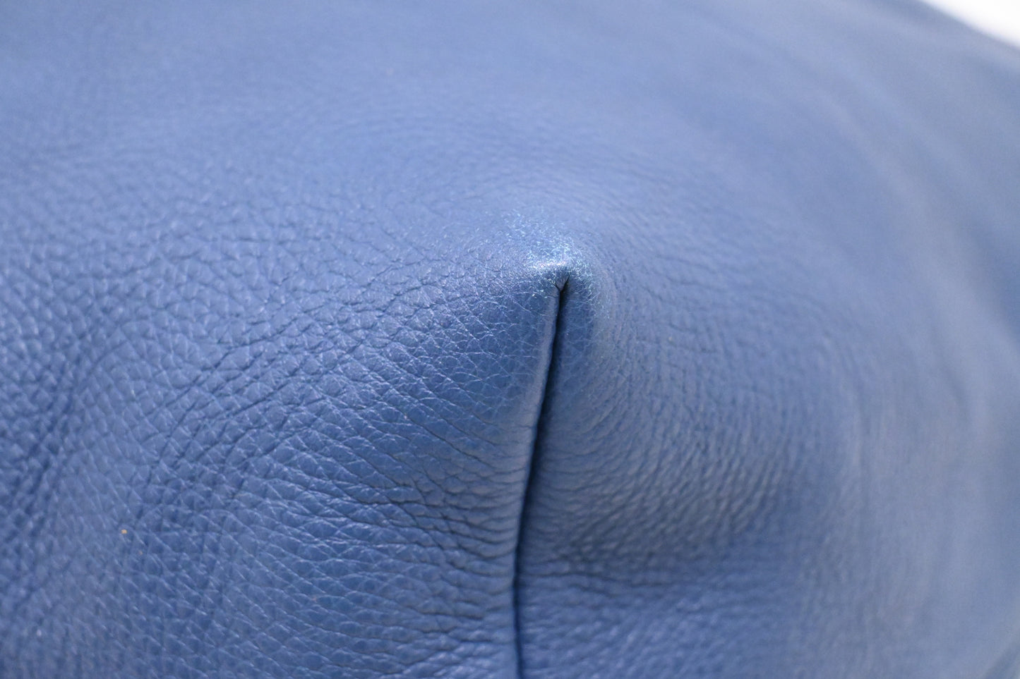 Gucci Shoulder Bag in Blue Leather
