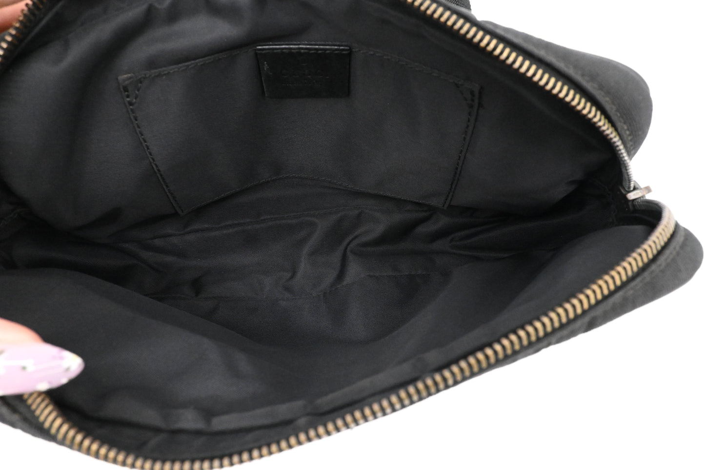 Gucci Bumbag in Black Guccissima Leather