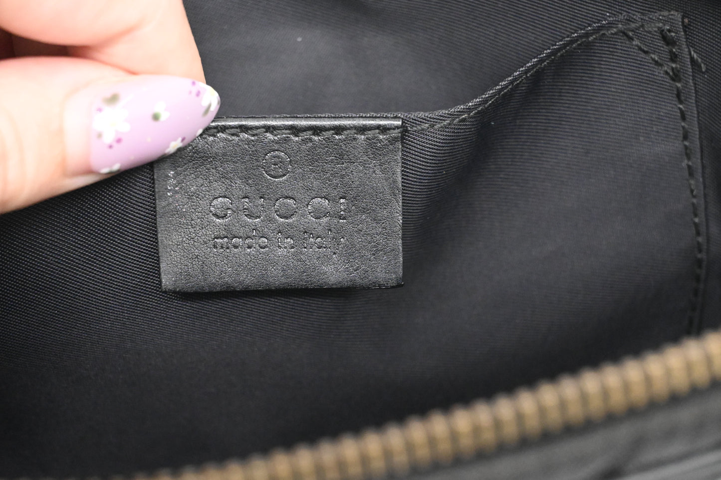 Gucci Bumbag in Black Guccissima Leather
