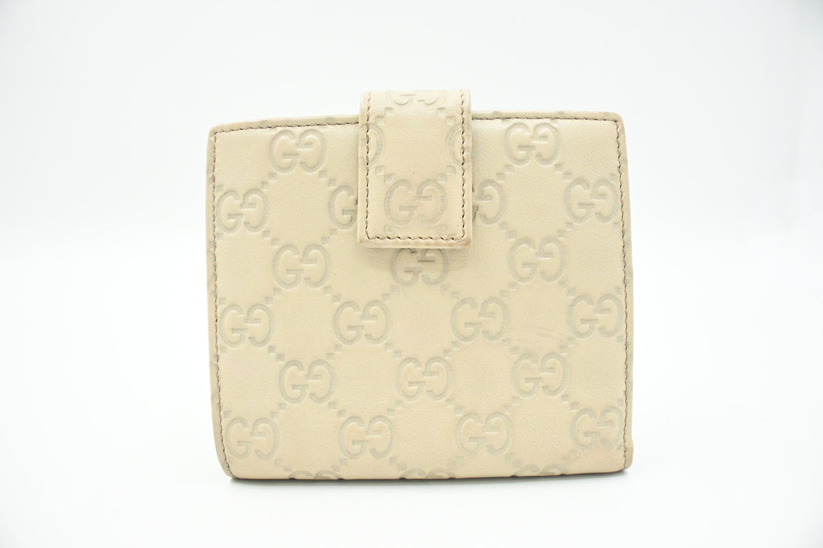 Gucci Heart Compact Wallet in White Guccissima Leather