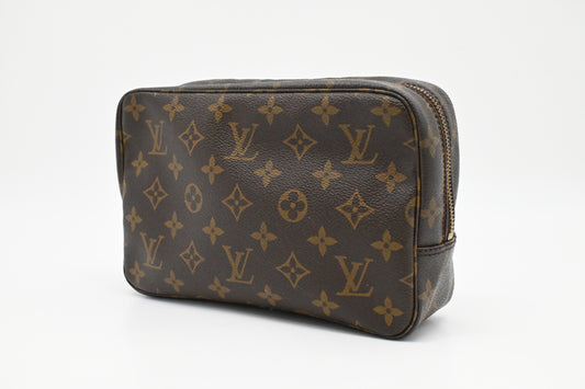 Louis Vuitton Trousse 23 in Monogram Canvas