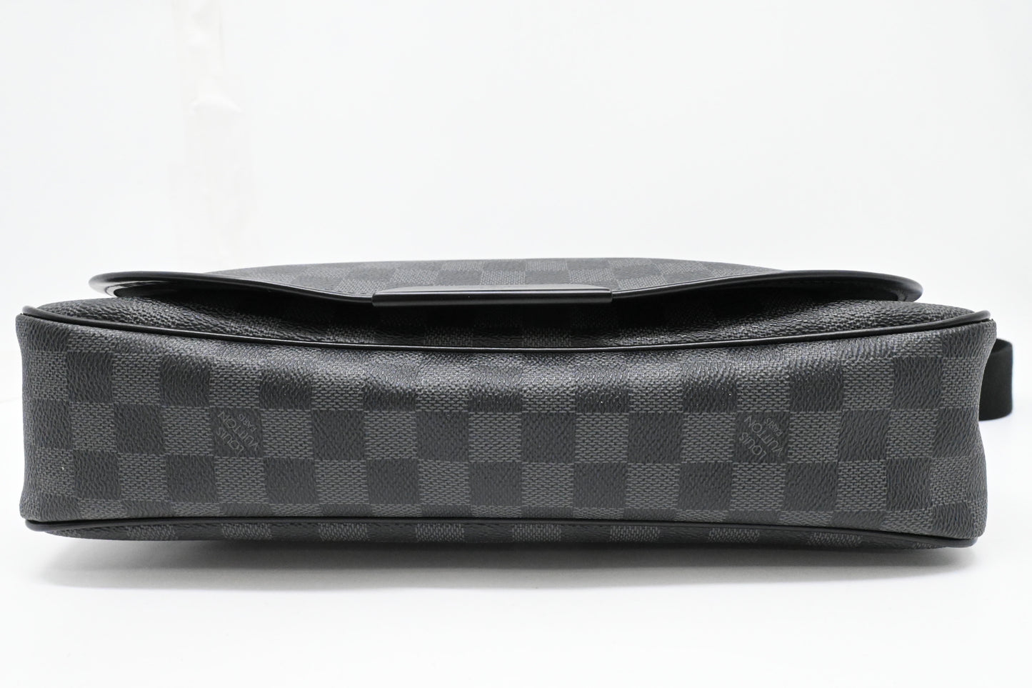 Louis Vuitton Daniel MM in Damier Graphite Canvas