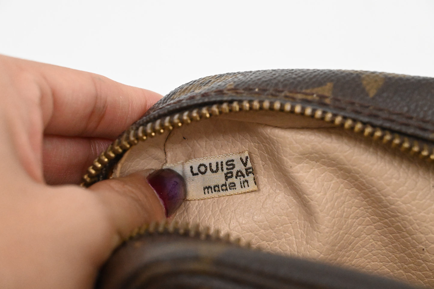Louis Vuitton Trousse 23 in Monogram Canvas