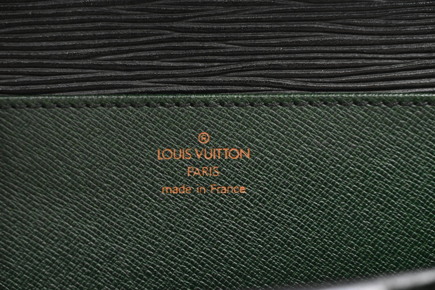 Louis Vuitton Serviette Consellier in Black Epi Leather