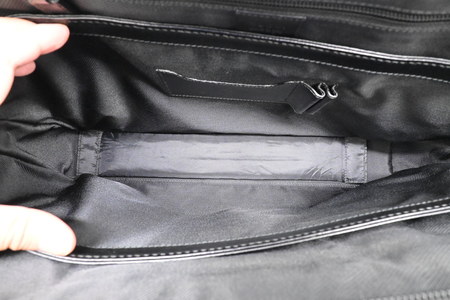 Gucci Business Bag in Black GG Canvas