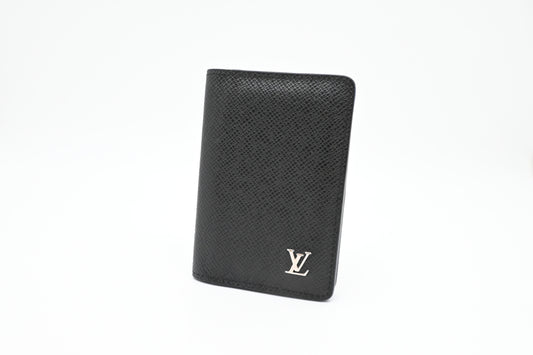 Louis Vuitton Taiga Card Case in Black Leather
