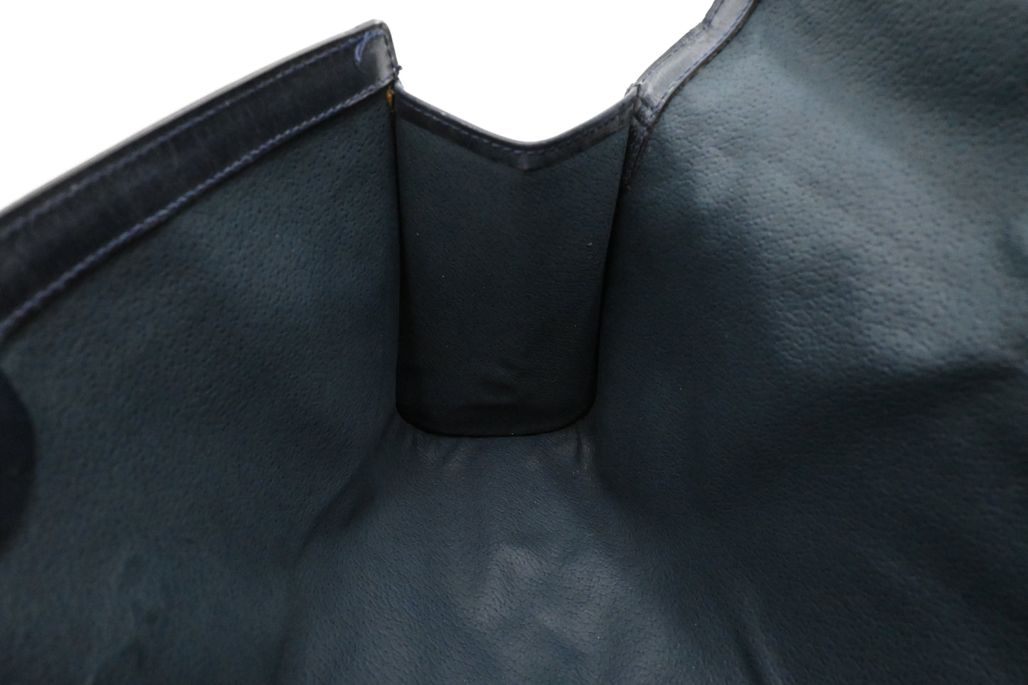Gucci Clutch in Navy GG Supreme Canvas