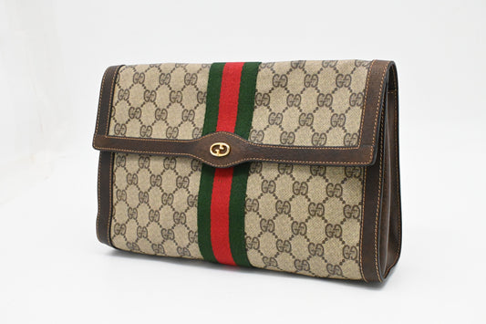 Gucci Clutch in GG Supreme Canvas