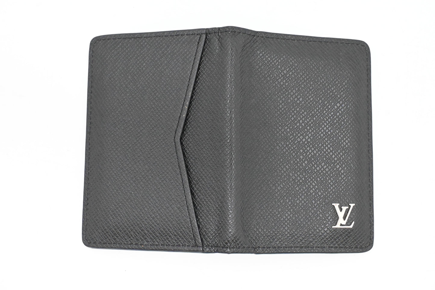 Louis Vuitton Taiga Card Case in Black Leather