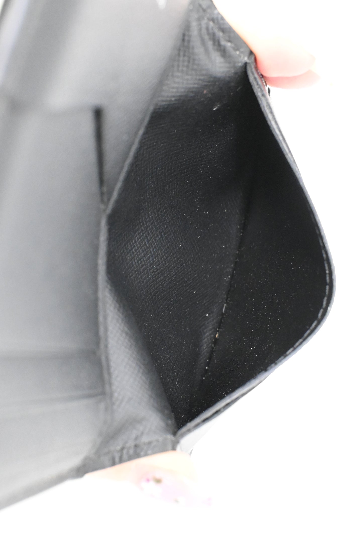 Louis Vuitton Taiga Card Case in Black Leather