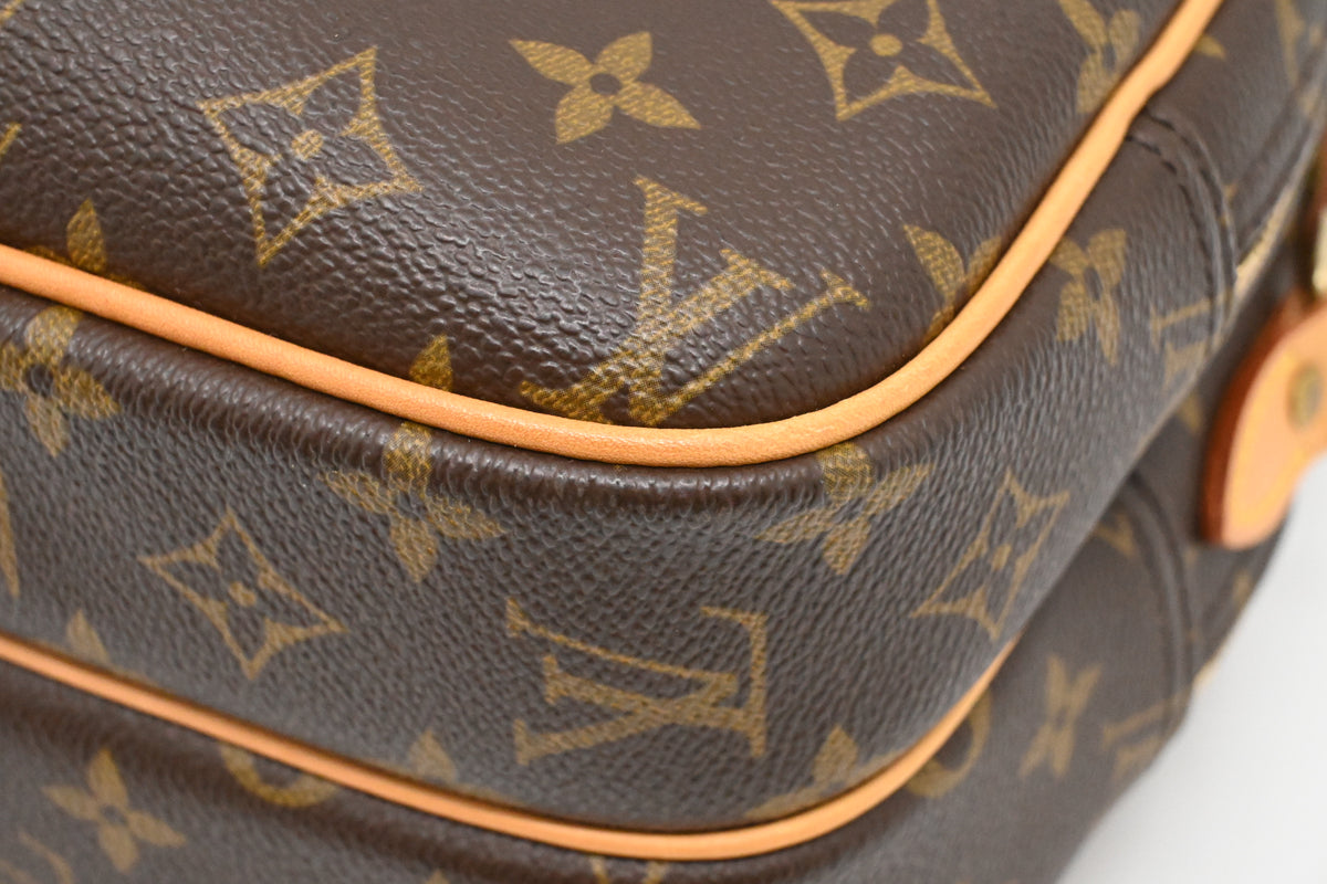 Louis Vuitton Reporter PM in Monogram Canvas