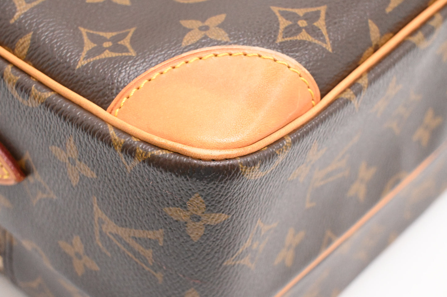 Louis Vuitton Nile in Monogram Canvas