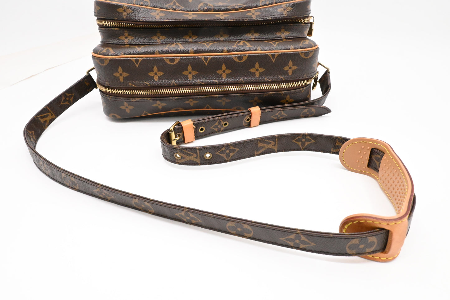 Louis Vuitton Nile in Monogram Canvas