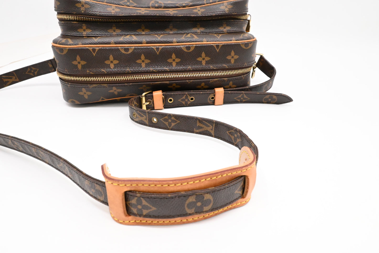 Louis Vuitton Nile in Monogram Canvas