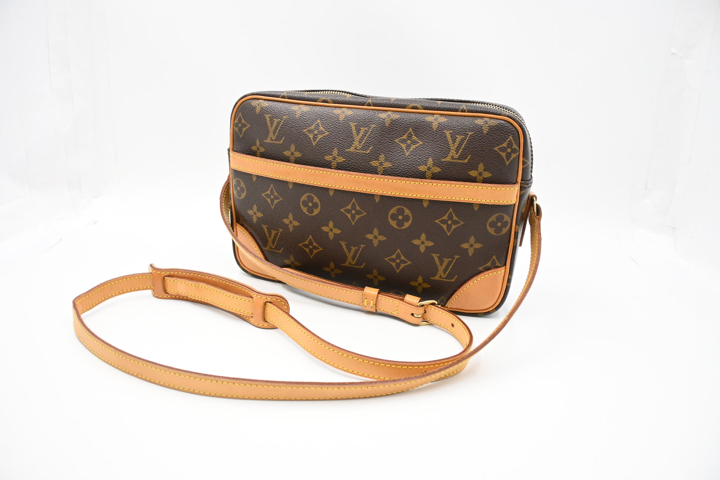 Louis Vuitton Trocadero in Monogram Canvas
