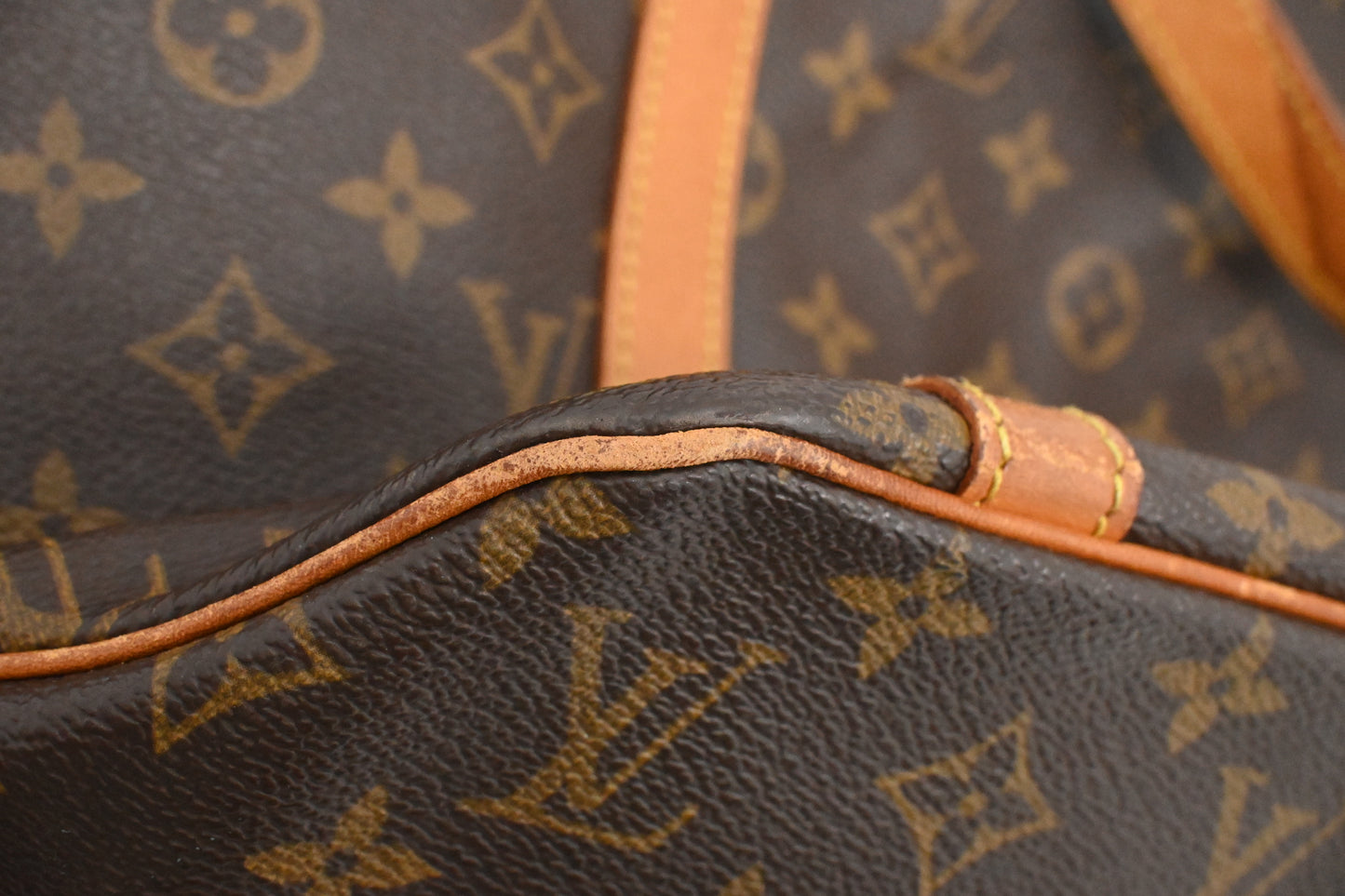 Louis Vuitton Sac Shopping in Monogram Canvas