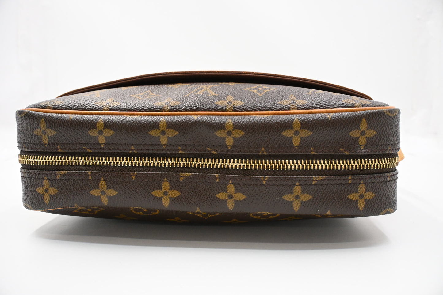 Louis Vuitton Trocadero in Monogram Canvas