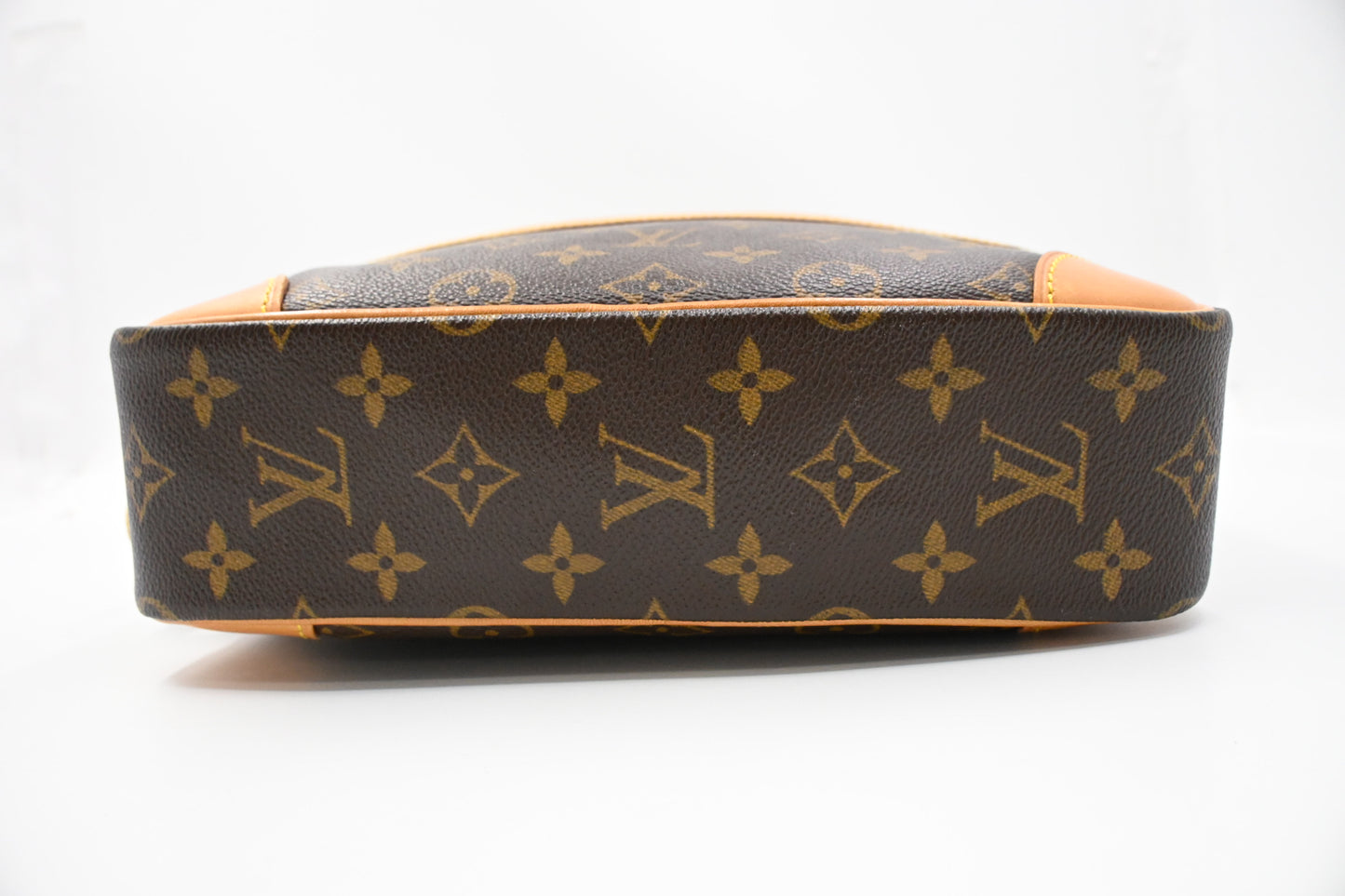 Louis Vuitton Trocadero in Monogram Canvas