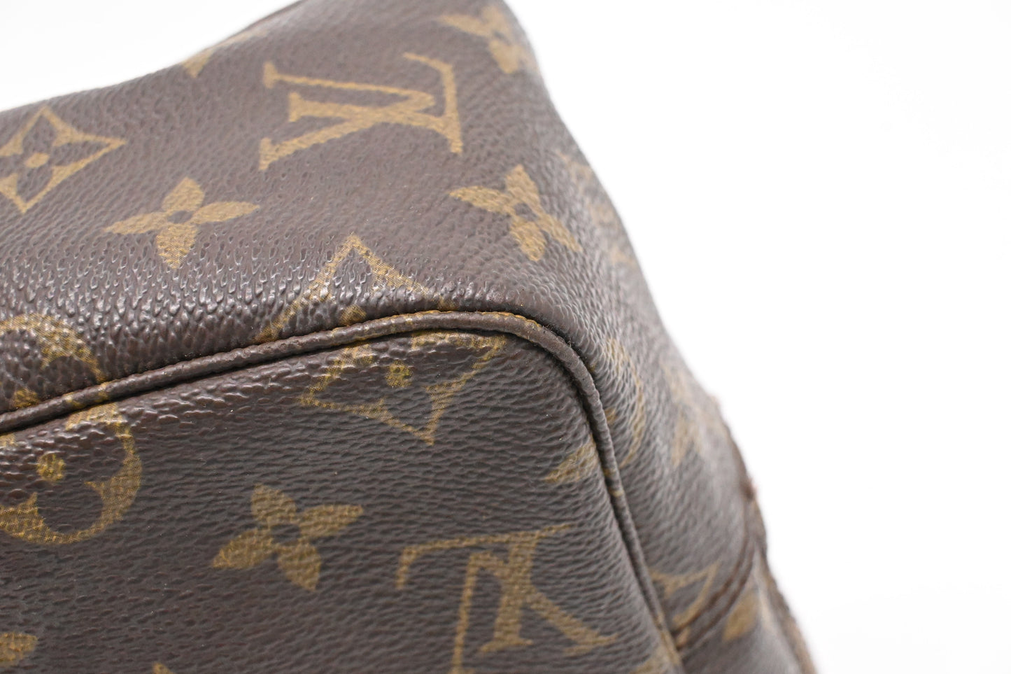 Louis Vuitton Trousse Toilette 28 in Monogram Canvas