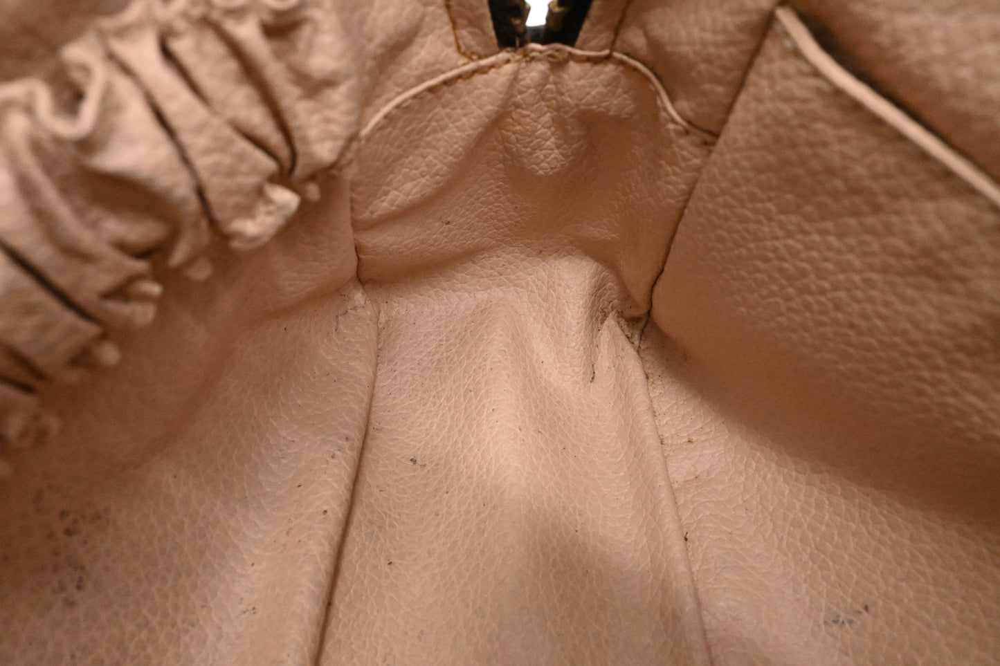 Louis Vuitton Trousse Toilette 28 in Monogram Canvas