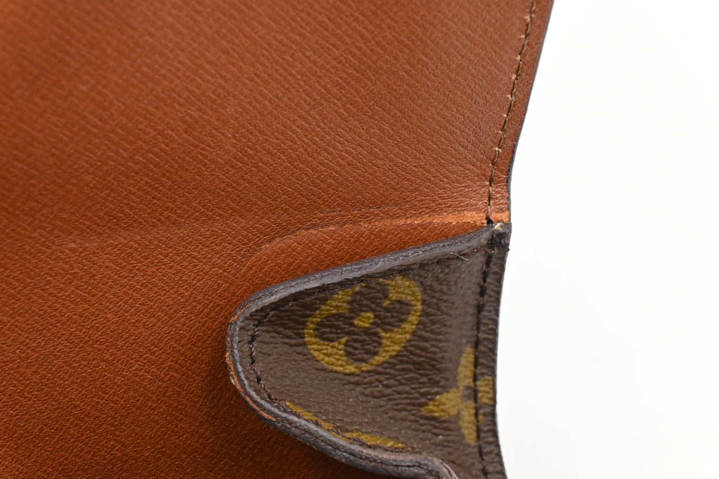Louis Vuitton Saint Cloud MM in Monogram Canvas