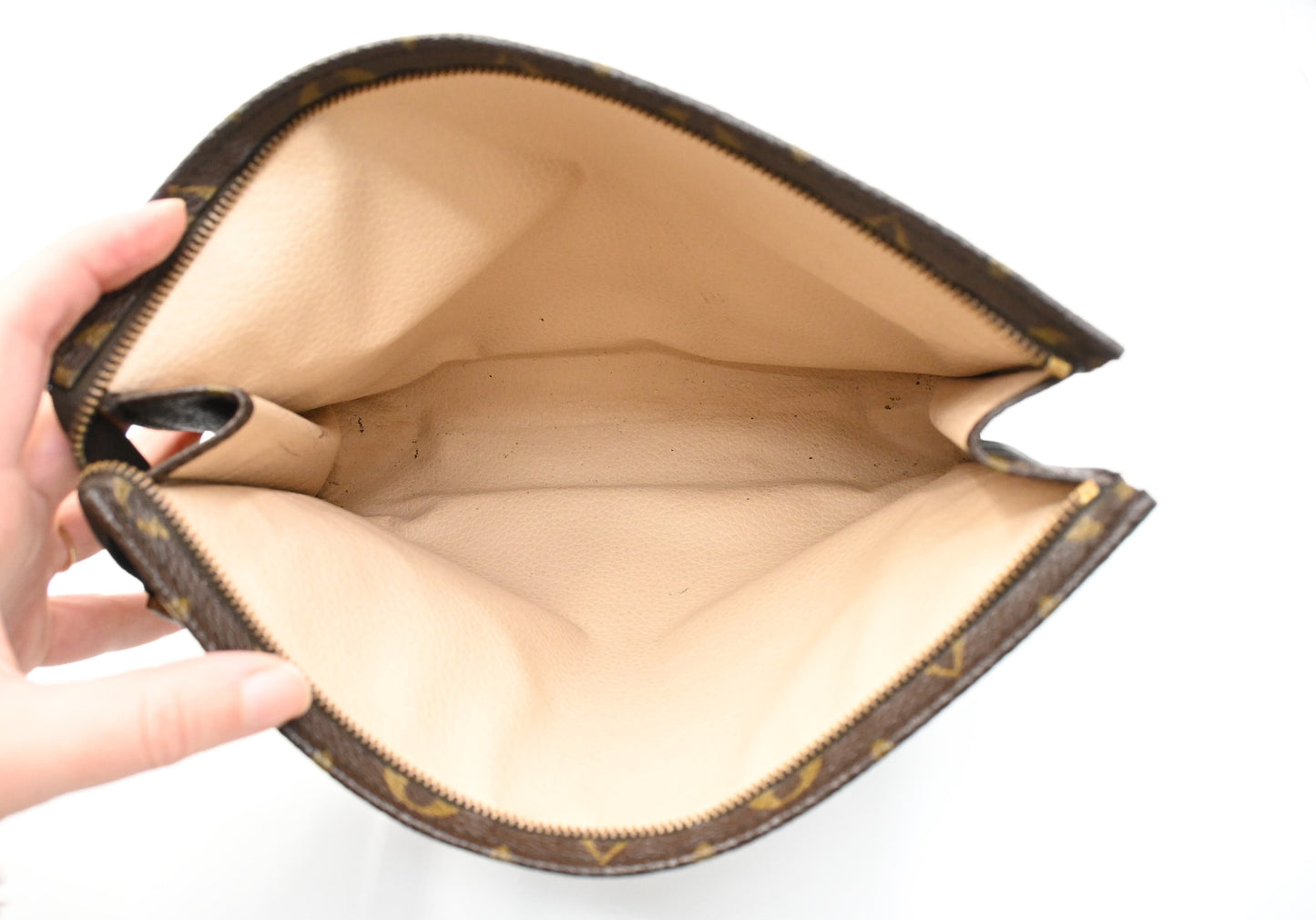 Louis Vuitton Toiletry 26 in Monogram Canvas