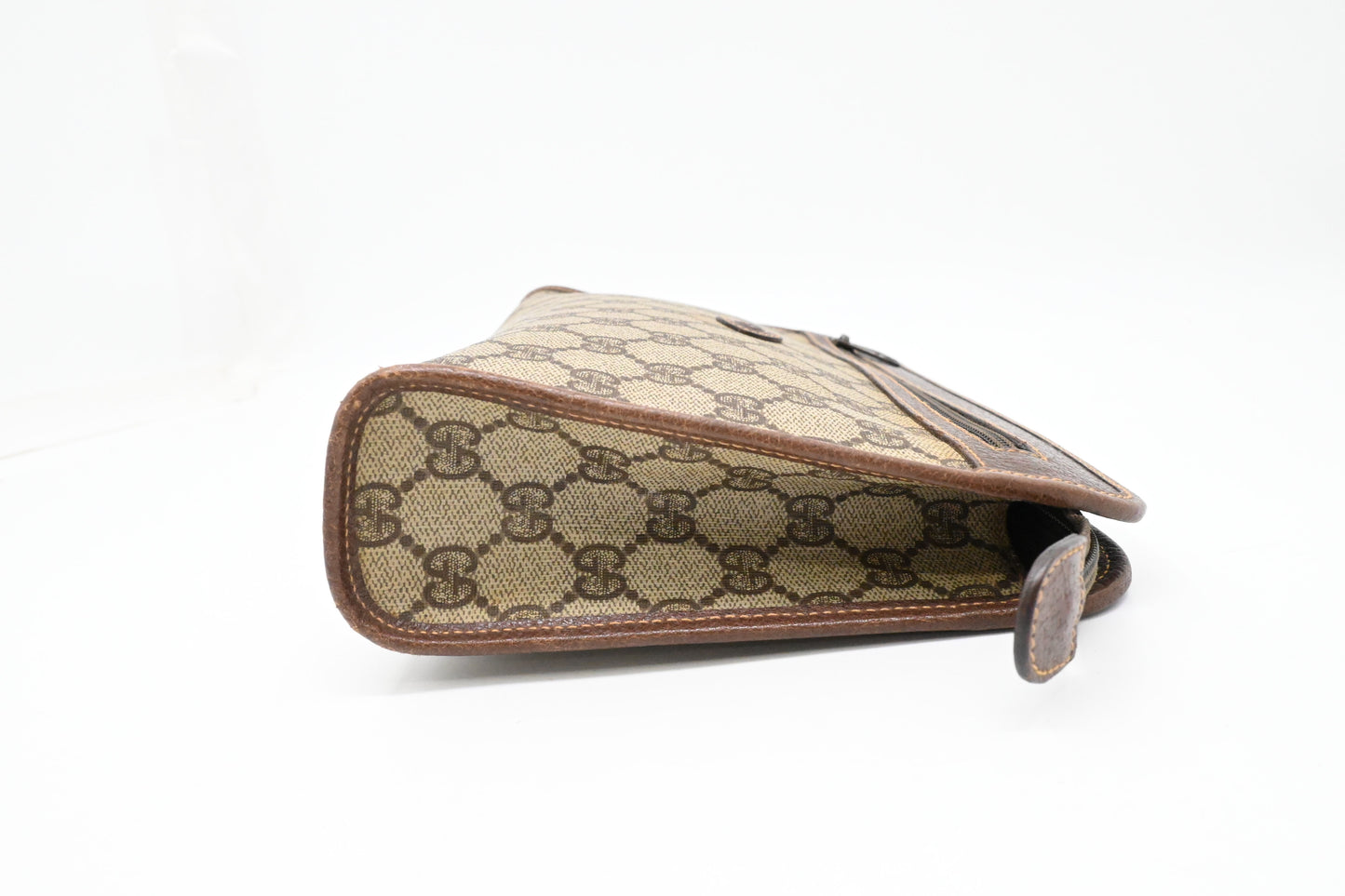 Gucci Pouch in GG Supreme Canvas