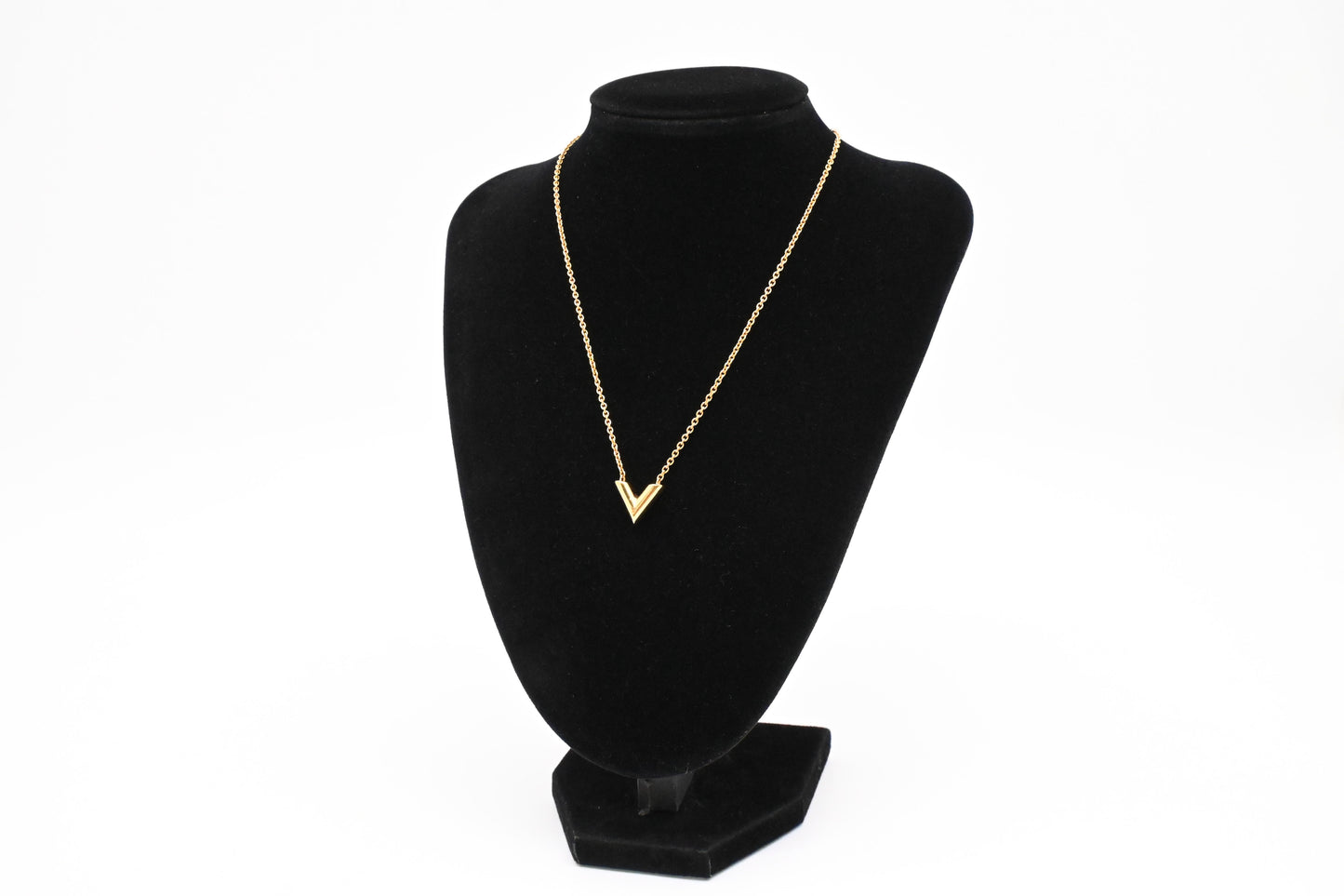 Louis Vuitton Essential V Necklace