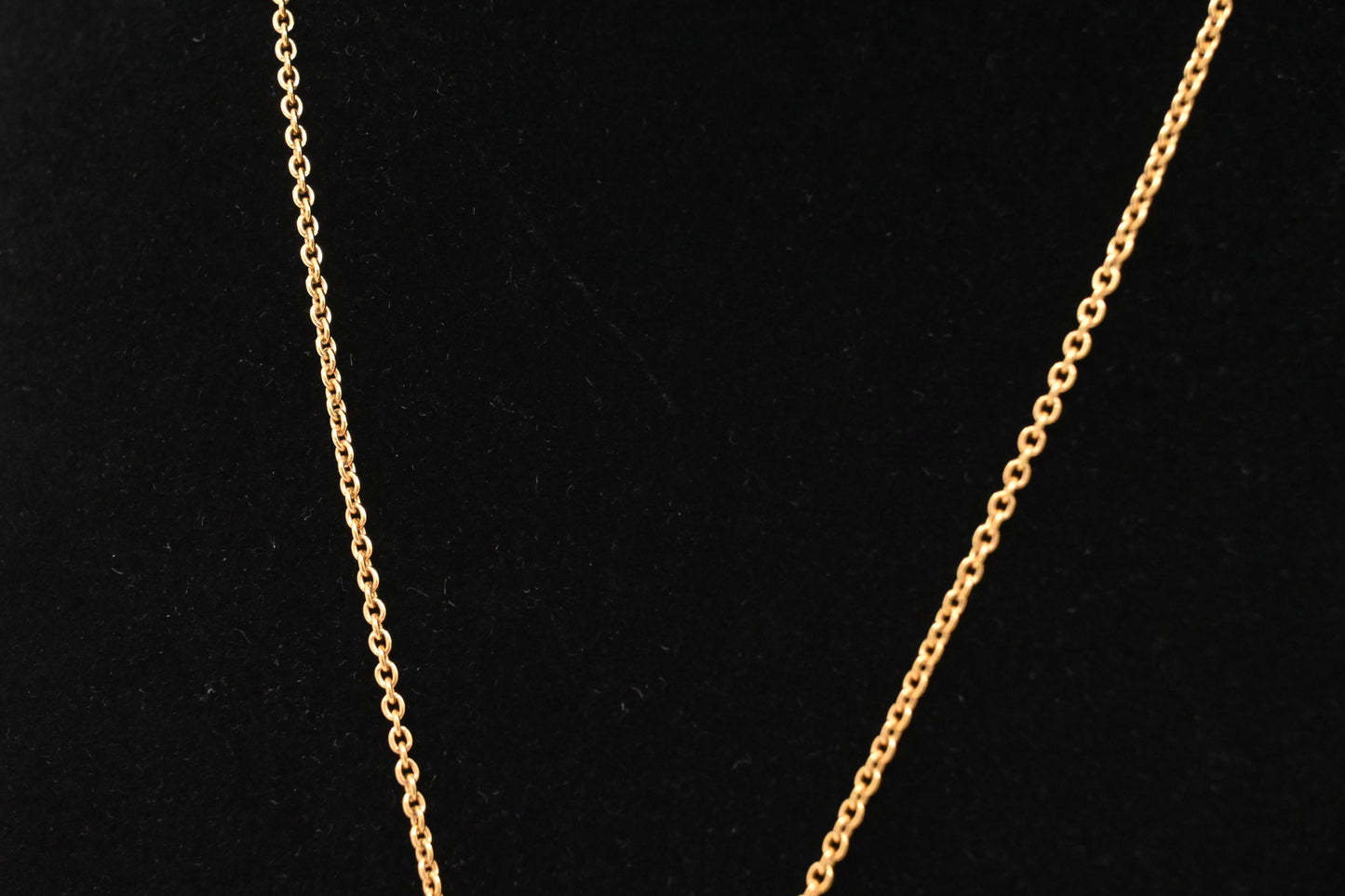 Louis Vuitton Essential V Necklace